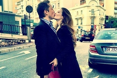 Hôn nhân với “tỷ phú USD” trong mắt các “bà vợ nghệ sĩ” (tiếp)