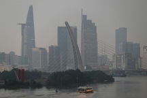 TPHCM mờ mịt do bụi mịn, người dân cần làm gì?