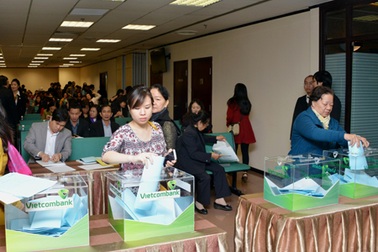 ĐHĐCĐ bất thường năm 2014 của VietcomBank thông qua nhiều nội dung quan trọng