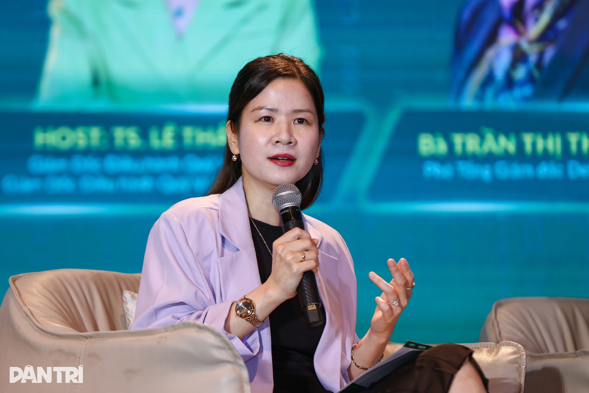 Toàn cảnh hội thảo “Thực thi ESG bằng AI, doanh nghiệp cần làm gì?” ở TPHCM - 11 Toàn cảnh hội thảo “Thực thi ESG bằng AI, doanh nghiệp cần làm gì?” ở TPHCM - 11