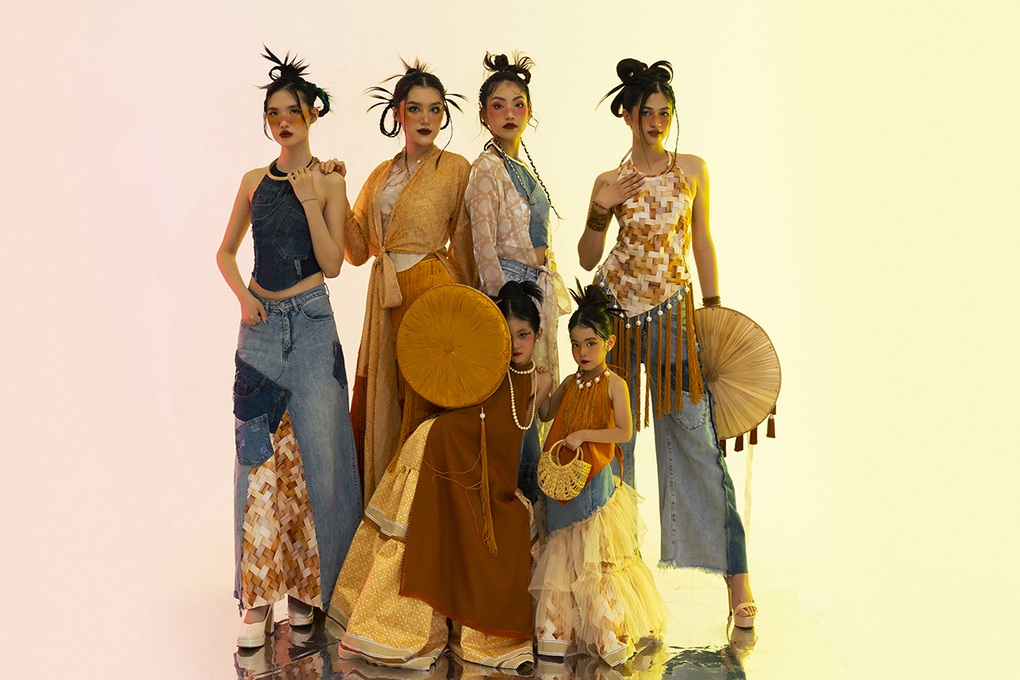 Top 5 Miss World Việt Nam Thu Phương ấn tượng với áo dài từ mây tre đan - 1 Top 5 Miss World Việt Nam Thu Phương ấn tượng với áo dài từ mây tre đan - 1