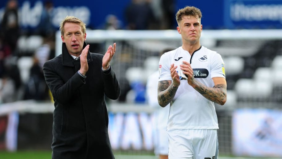Điều gì ở ngôi sao trẻ Joe Rodon khiến Man Utd bị thu hút? - 3 Điều gì ở ngôi sao trẻ Joe Rodon khiến Man Utd bị thu hút? - 3