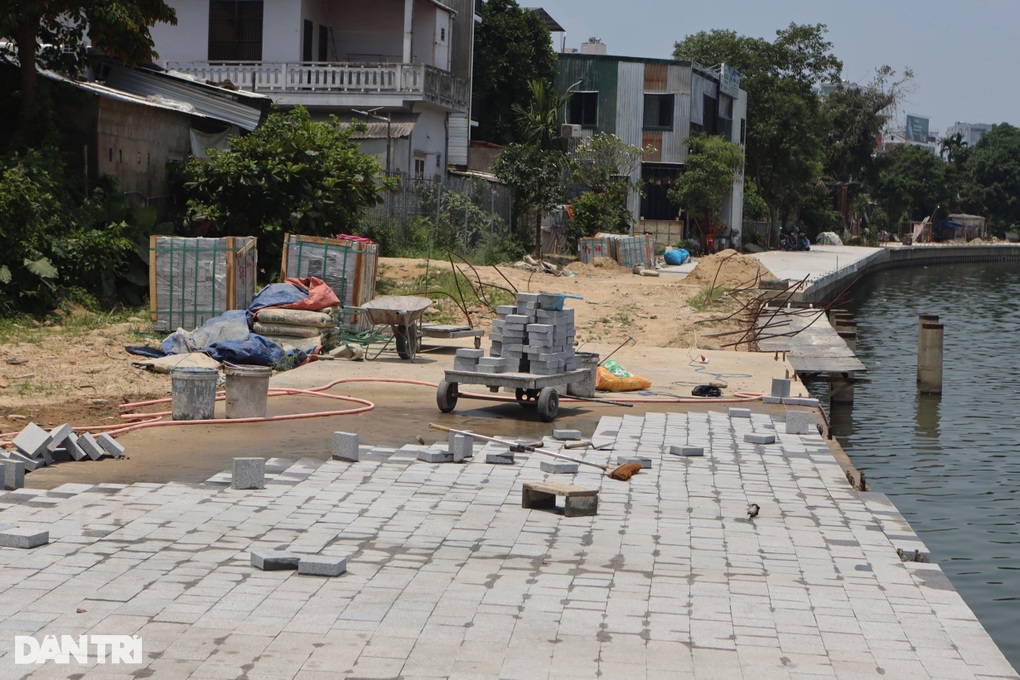Chốt tiến độ cho dự án đường đi bộ ở Huế - 2 Chốt tiến độ cho dự án đường đi bộ ở Huế - 2