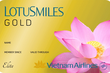 Vietcombank thưởng ô tô, thẻ hội viên Bông Sen Vàng của Vietnam Airlines
