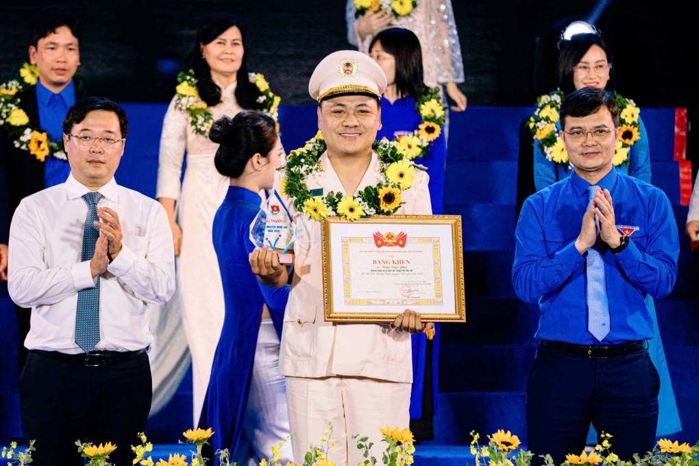 Thượng úy Công an 114 lần hiến máu, 17 năm làm sứ giả đỏ thầm lặng - 2