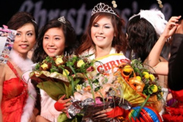 Chùm ảnh: Hoa khôi RMIT đăng quang