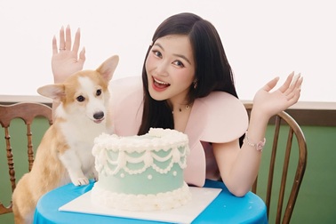 Ca sĩ Hương Tràm: "Tôi từng đau khổ vì bị phản bội, giờ vẫn độc thân"