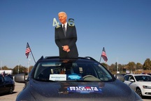 Nóng cuộc đua nước rút của Trump - Biden tại các bang chiến trường