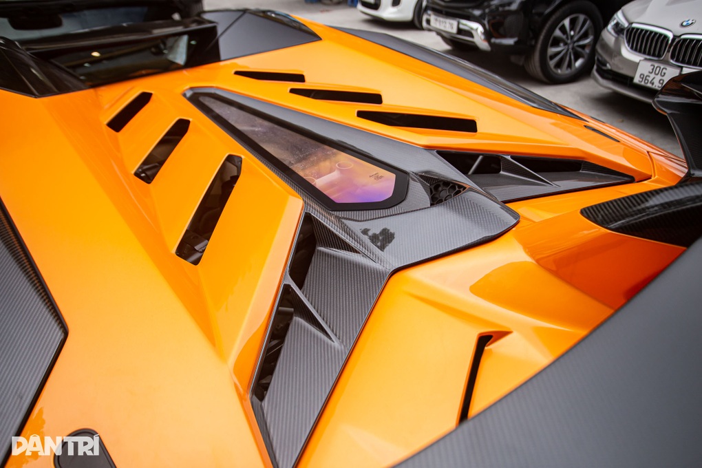 Mua lại siêu xe Lamborghini, đại gia Hà Nội lỗ hơn 5 tỷ đồng sau 5.000km - 16 Mua lại siêu xe Lamborghini, đại gia Hà Nội lỗ hơn 5 tỷ đồng sau 5.000km - 16