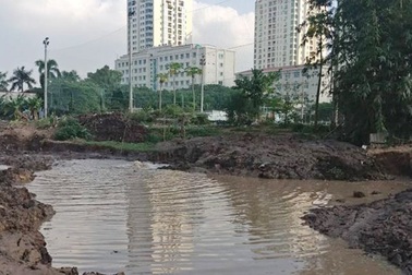 Vỡ đường ống cung cấp nước sạch cho sân vận động Mỹ Đình