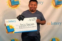Chơi xổ số nửa năm, trúng thưởng 4 lần, “ẵm” ngay 136 tỷ đồng