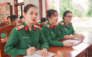 Nữ trung sĩ biệt động kể về việc luyện tập diễu binh dưới trời nắng 38 độ - 7