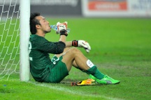 Thủ môn đội tuyển Malaysia ngập trong nợ nần