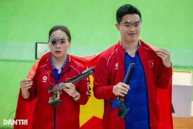 Nhật ký SEA Games 33 ngày 15/12: Thu Vinh, Quang Huy giành HCB