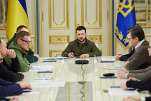 Ukraine cách chức hàng loạt quan chức cấp cao