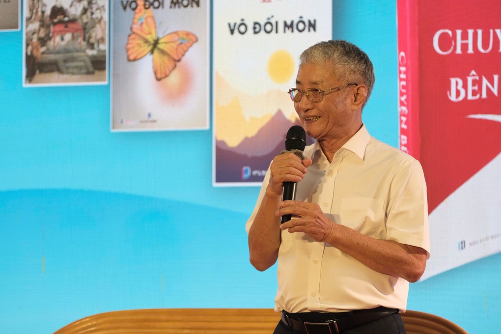 Tác giả Lý Tứ - người tiếp cận Phật đạo như một nền giáo dục - 1 Tác giả Lý Tứ - người tiếp cận Phật đạo như một nền giáo dục - 1