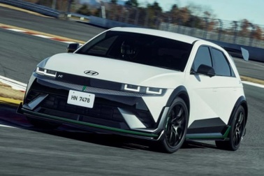Porsche hết lời khen Hyundai Ioniq 5 N, quyết học theo một số tính năng