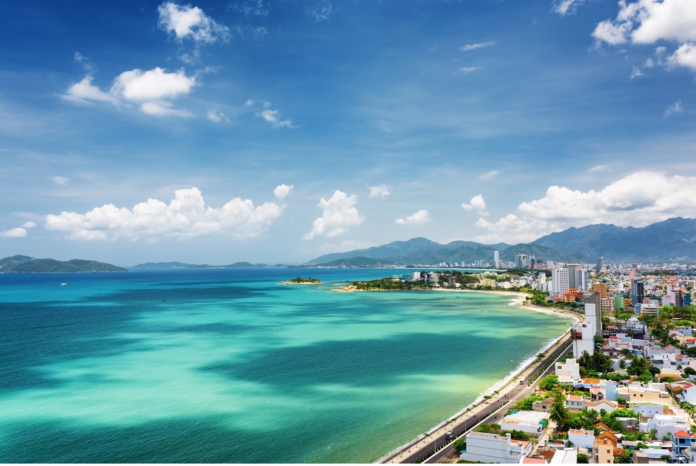 ແລ່ນເພື່ອສຸຂະພາບຮ່າງກາຍ, ເດີນທາງເພື່ອບຳລຸງຈິດໃຈດ້ວຍ Unique Nha Trang H-Marathon 2024 - 3 Chạy bộ khỏe cơ thể, du lịch dưỡng tinh thần với Unique Nha Trang H-Marathon 2024 - 3