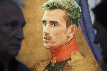 Huyền thoại bóng đá bỗng hóa thành quý tộc