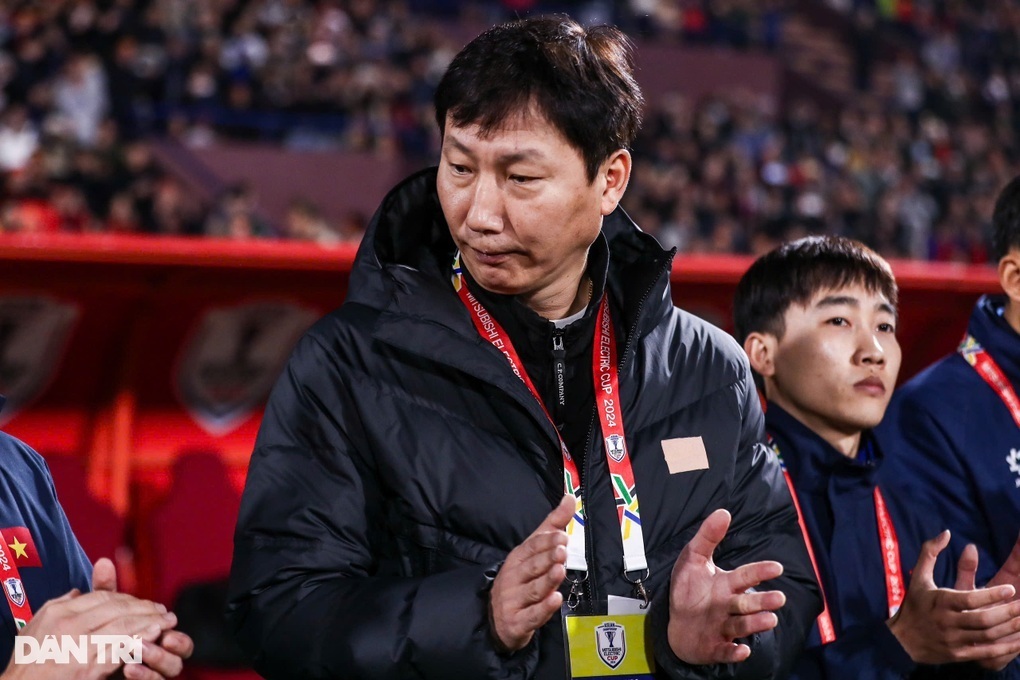 HLV Kim Sang Sik nhận tin dữ từ LĐBĐ Indonesia ở trận gặp Man Utd - 2