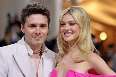 Con trai của David Beckham được bố vợ tỷ phú hậu thuẫn việc kinh doanh