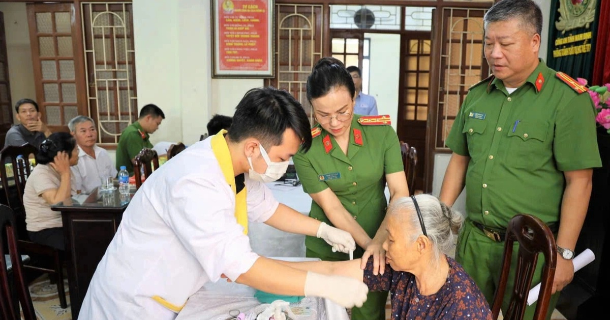 Thu nhận mẫu gen đợt 3 với các thân nhân liệt sĩ