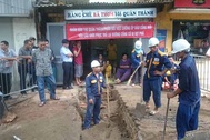 Báo Lao động: “Vụ 146 Quán Thánh: Quận Ba Đình xây cống mới, người dân phản đối”