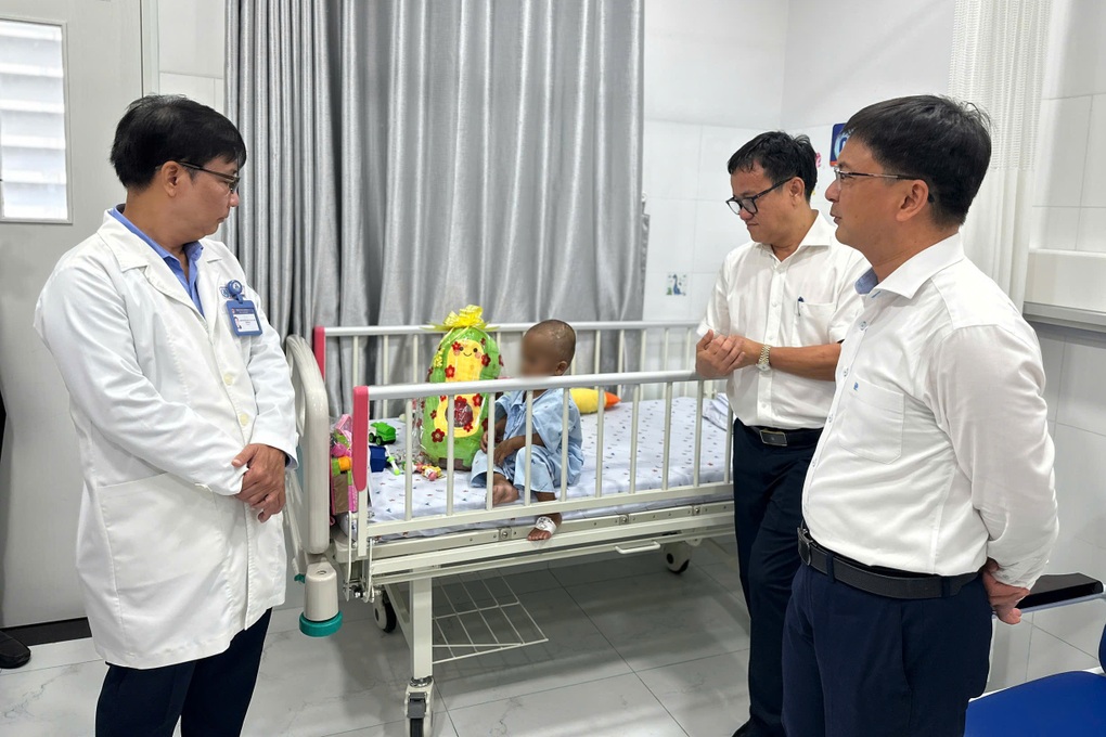 Phó Giám đốc Sở Y tế TPHCM: Nhiều thách thức mới trong việc bảo vệ trẻ em - 1