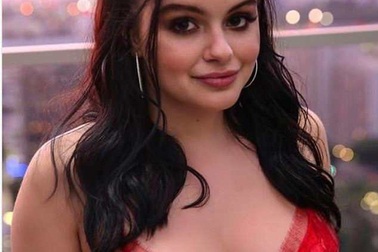 Ariel Winter hạnh phúc bên bạn trai