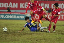 Công Phượng dự bị, HA Gia Lai bại trận trước Hải Phòng