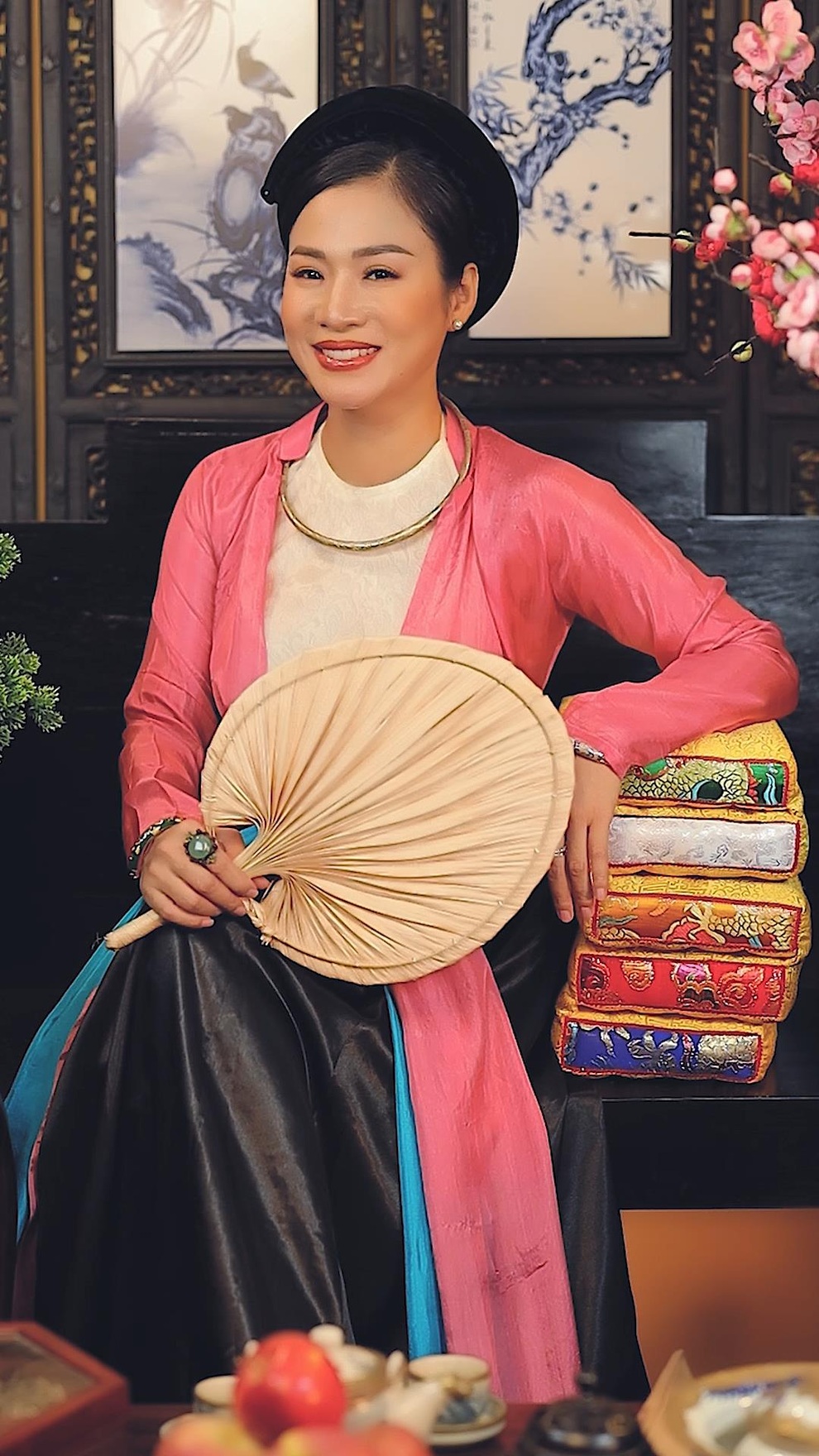 Người phụ nữ truyền tải ca dao, tục ngữ Việt Nam qua mạng xã hội TikTok - 1 Người phụ nữ truyền tải ca dao, tục ngữ Việt Nam qua mạng xã hội TikTok - 1