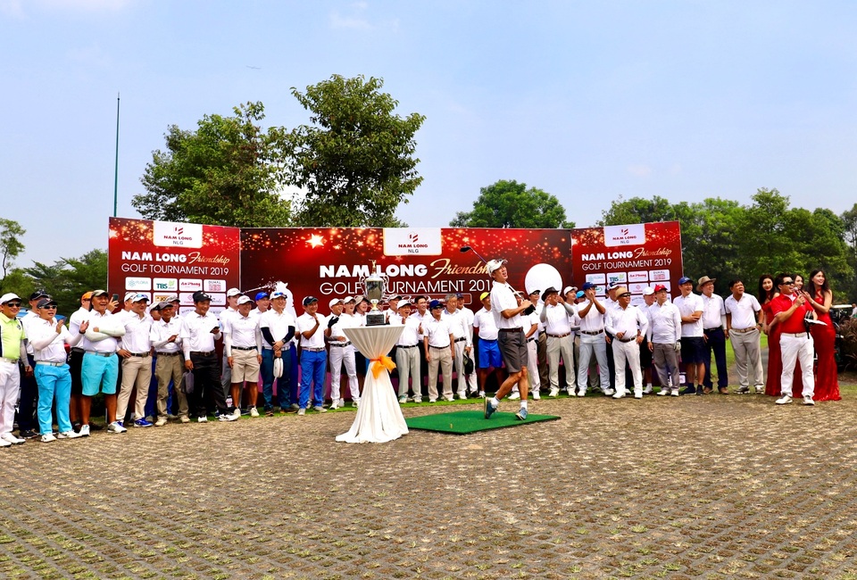 Giải Golf Nam Long 2019 gây quỹ “Swing For Dreams, trao tặng 300 triệu đồng cho sinh viên hiếu học tại TP.HCM - 2
