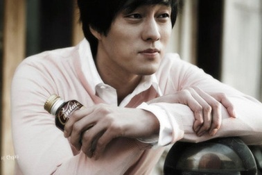 So Ji Sub: “Với tôi, 4 năm chờ đợi là khó khăn nhất”