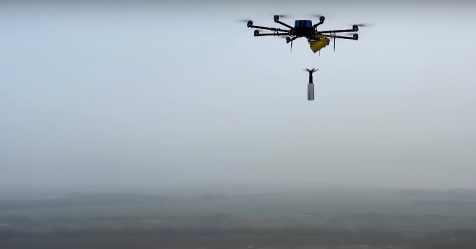 UAV: Thú vui giải trí người giàu trở thành vũ khí đáng sợ trong chiến tranh - 10 UAV: Thú vui giải trí người giàu trở thành vũ khí đáng sợ trong chiến tranh - 10