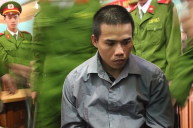 Tuyên tử hình nghịch tử cố sát mẹ cướp tiền