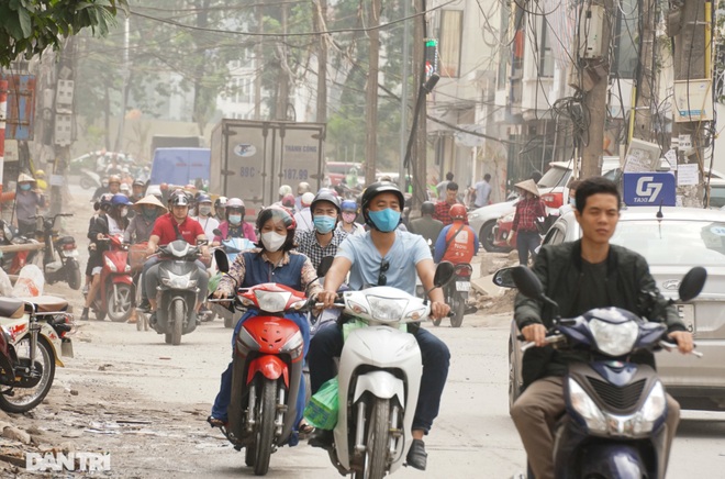 Xuất hiện hiện tượng nghịch nhiệt, Hà Nội chìm trong màn sương đục - 8 Xuất hiện hiện tượng nghịch nhiệt, Hà Nội chìm trong màn sương đục - 8