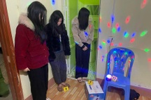 8 nam, nữ thanh niên "bay lắc" trong căn phòng trọ ở Lào Cai