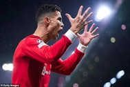 Cristiano Ronaldo bất ngờ cân nhắc rời Man Utd