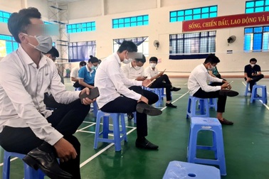 Chủ tịch Quảng Nam nói về việc "ưu tiên" nhân viên công ty BĐS tiêm vắc xin