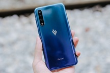 Vsmart vượt iPhone về doanh số ở kênh bán lẻ