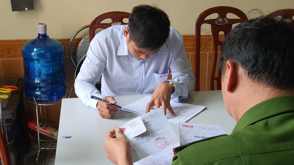 Hàng giả hoành hành, doanh nghiệp mòn mỏi kêu cứu - 4 Hàng giả hoành hành, doanh nghiệp mòn mỏi kêu cứu - 4