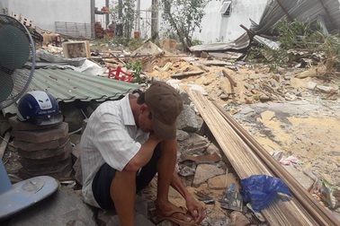 Một phụ nữ tẩm xăng tự thiêu khi bị cưỡng chế nhà