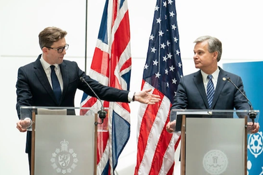 Mỹ, Anh cảnh báo mối đe dọa từ gián điệp Trung Quốc