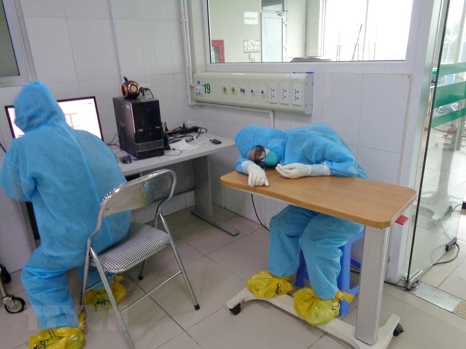 Uniben trao tặng 150.000 bữa ăn dinh dưỡng và nước trái cây Joco tới y, bác sĩ các bệnh viện tuyến đầu - 1 Uniben trao tặng 150.000 bữa ăn dinh dưỡng và nước trái cây Joco tới y, bác sĩ các bệnh viện tuyến đầu - 1