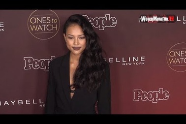 Karrueche Tran bốc lửa trên thảm đỏ