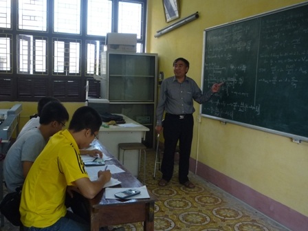 Thầy giáo dạy Lý và “bộ sưu tập” huy chương 