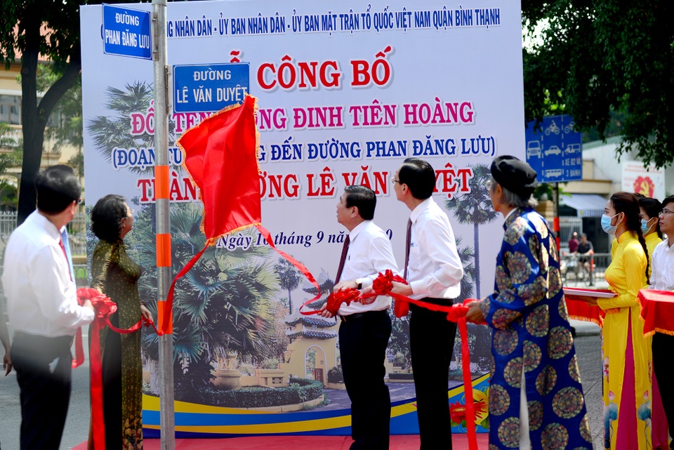 TPHCM chính thức có đường Lê Văn Duyệt - 2