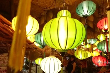 Khám phá khu ẩm thực “Chợ Ven Sông” đẹp mê hồn tại Hà Nội