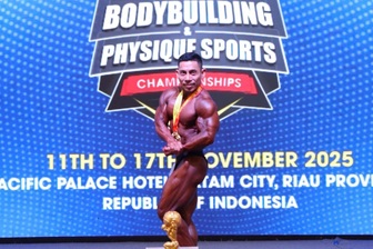 Lực sĩ Phạm Văn Mách lần thứ 7 vô địch thể hình thế giới ở tuổi 49