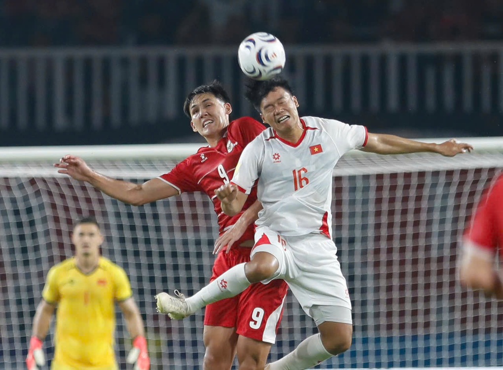 Chuyên gia: Indonesia cần các ngôi sao châu Âu để thắng tuyển Việt Nam - 2